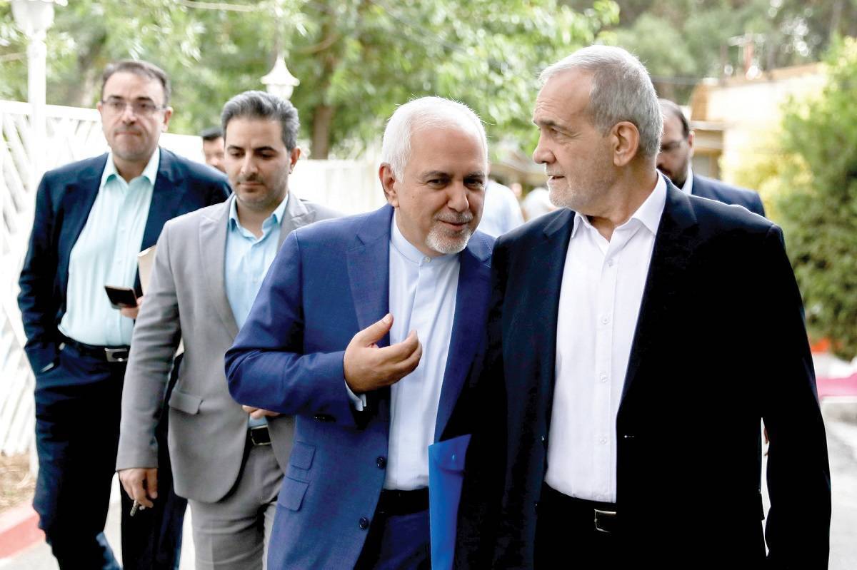 ظریف: حرف کسانی که پیام ناامیدی را القا می‌کنند گوش نکنید؛ رای ندادن رای دادن به اقلیت است