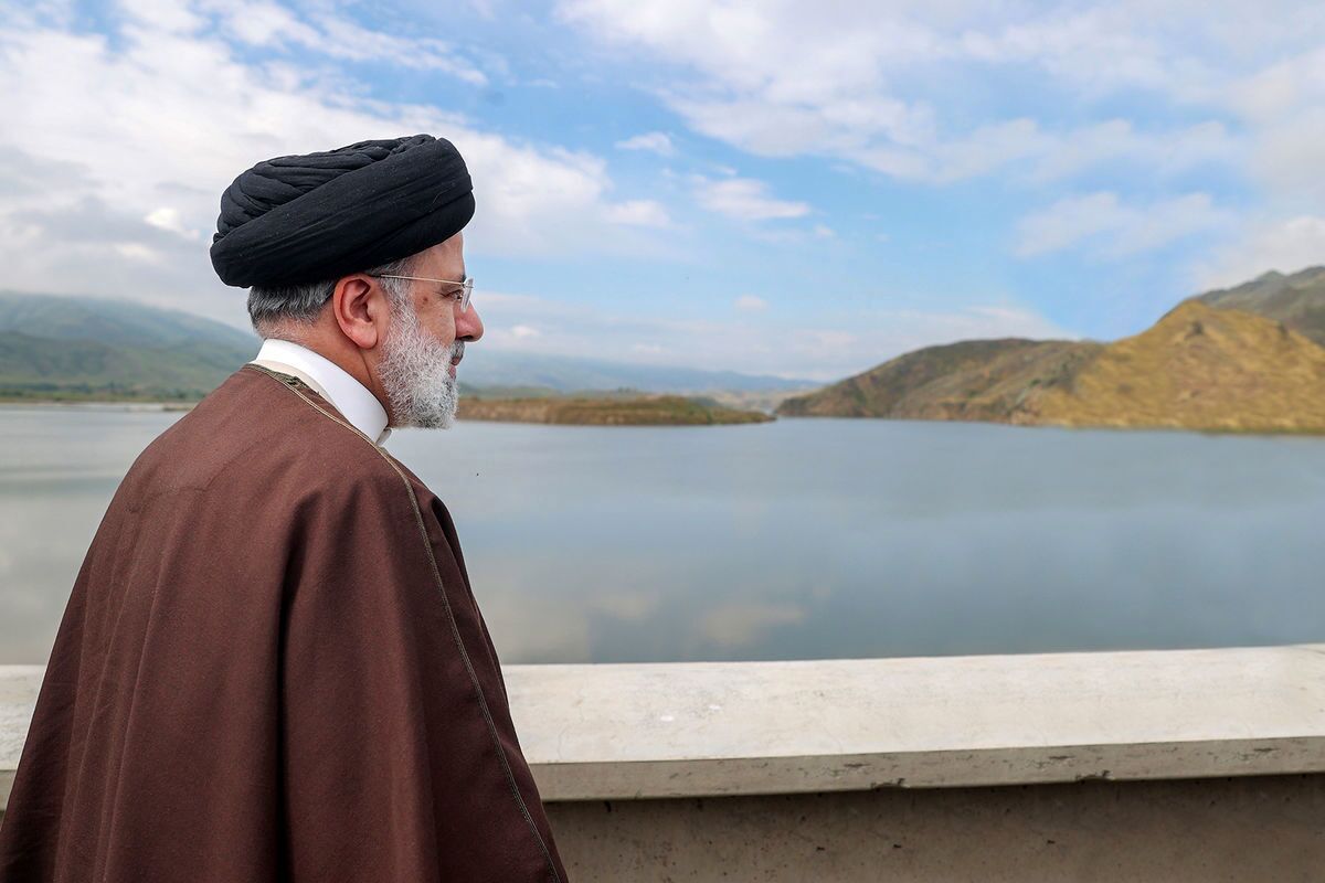 تصاویری از حضور زائران حرم رضوی در کنار مزار ابراهیم رئیسی
