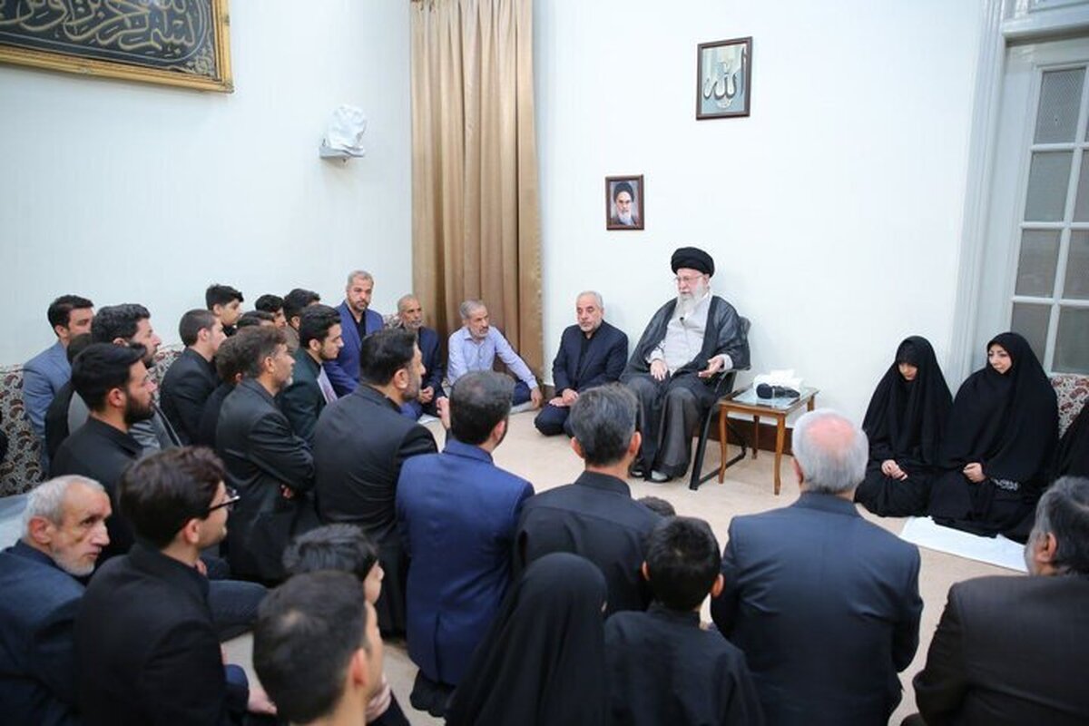 مقام معظم رهبری: همه دنیا آقای رئیسی را به عنوان رئیس جمهور انقلاب می‌شناختند