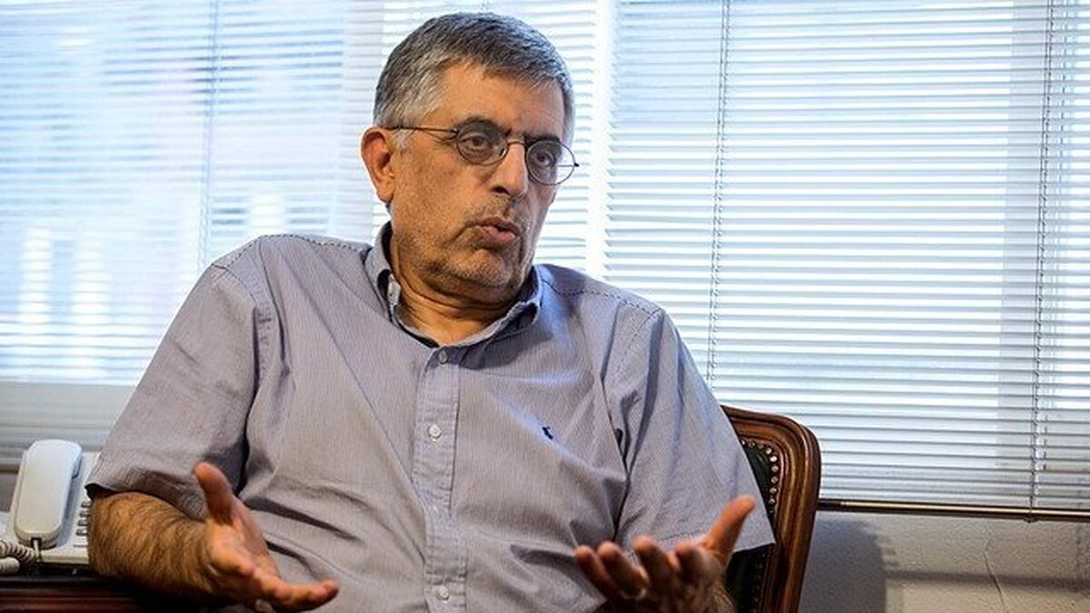 کرباسچی: جلیلی و یاران ناسزاگویشان بجای توهین و با ادعای شفافیتی که دارند پاسخ دهند که آیا موافق گشت ارشاد و نور، بستن اینترنت، برجام و اف‌ای تی اف هستند یا نه؟