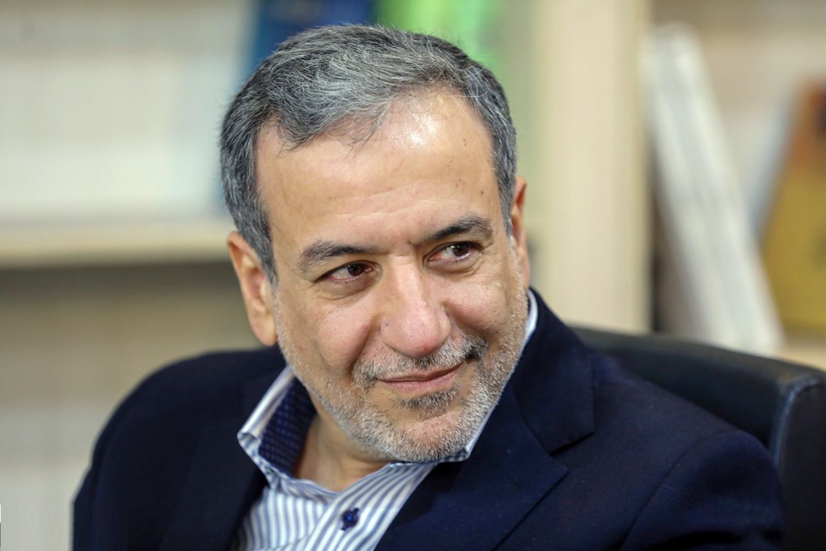 عراقچی: لاریجانی به دلیل سنگ‌اندازی‌ها و کارشکنی‌ها در مسیر مذاکرات استعفا داد / منافع ملی بازیچه اهداف جناحی و شخصی نیست وگرنه گفتنی زیاد است