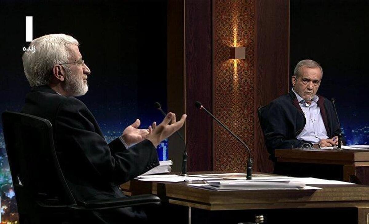 فیلم؛ مجری مناظره تلویزیونی  خطاب به جلیلی: منتقدان می‌گویند اگر شما رئیس‌جمهور شوید بورس می‌ریزد؟ / پزشکیان: شک نکنید