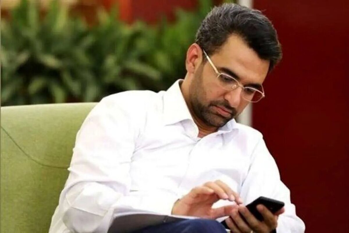 آذری جهرمی: پاشیم بریم سوت پایان بازی رو بزنیم و رای بدهیم
