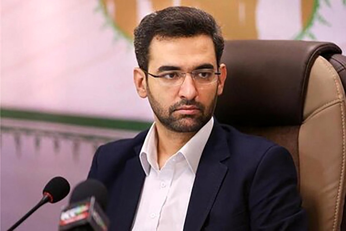 آذری جهرمی: امکان تمدید رای از ۱۲ شب به بعد فراهم نیست / توصیه می‌کنم به مراکز با تراکم کمتر مراجعه کنید
