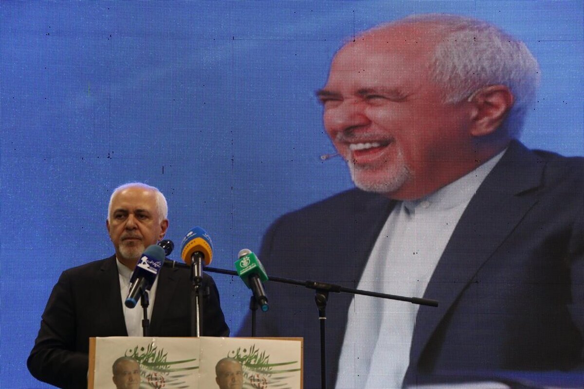 ظریف: می‌خواهند فراموش کنید این وضعیت کشور حاصل ۸ سال روحانی نیست، بلکه حاصل ۸ سال نکبت احمدی‌نژادی است که در همه مراحل از او حمایت کردند/ آقایان با چه رویی در برابر این مردم می‌ایستند و دروغ می‌گویند؟/ کجایید‌ ای شهیدان خدایی؟