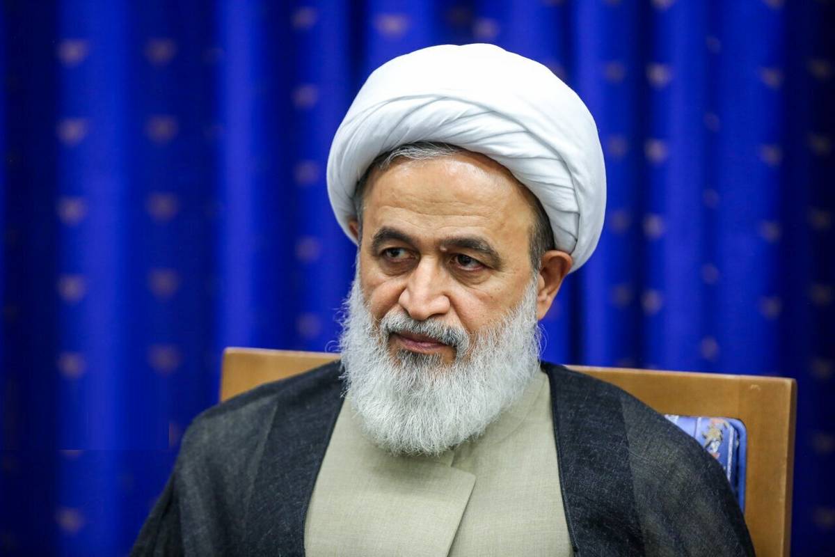 طعنه عباس عبدی به پناهیان: دو ضربه کاری انتخابات شما را گیج کرده؛ کفگیرتان به ته دیگ خورده