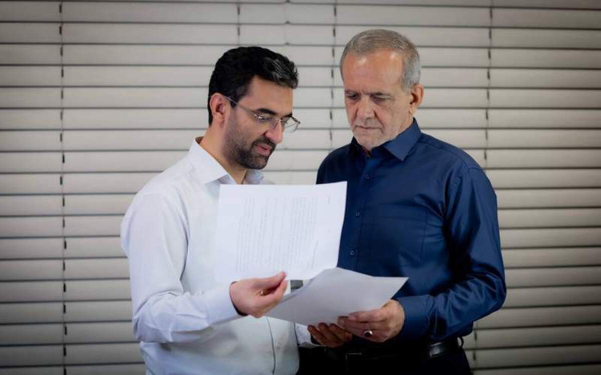 فیلم؛ آذری جهرمی: به ظریف غبطه می‌خورم؛ او به دنبال دور کردن سایه توهم از ایران است