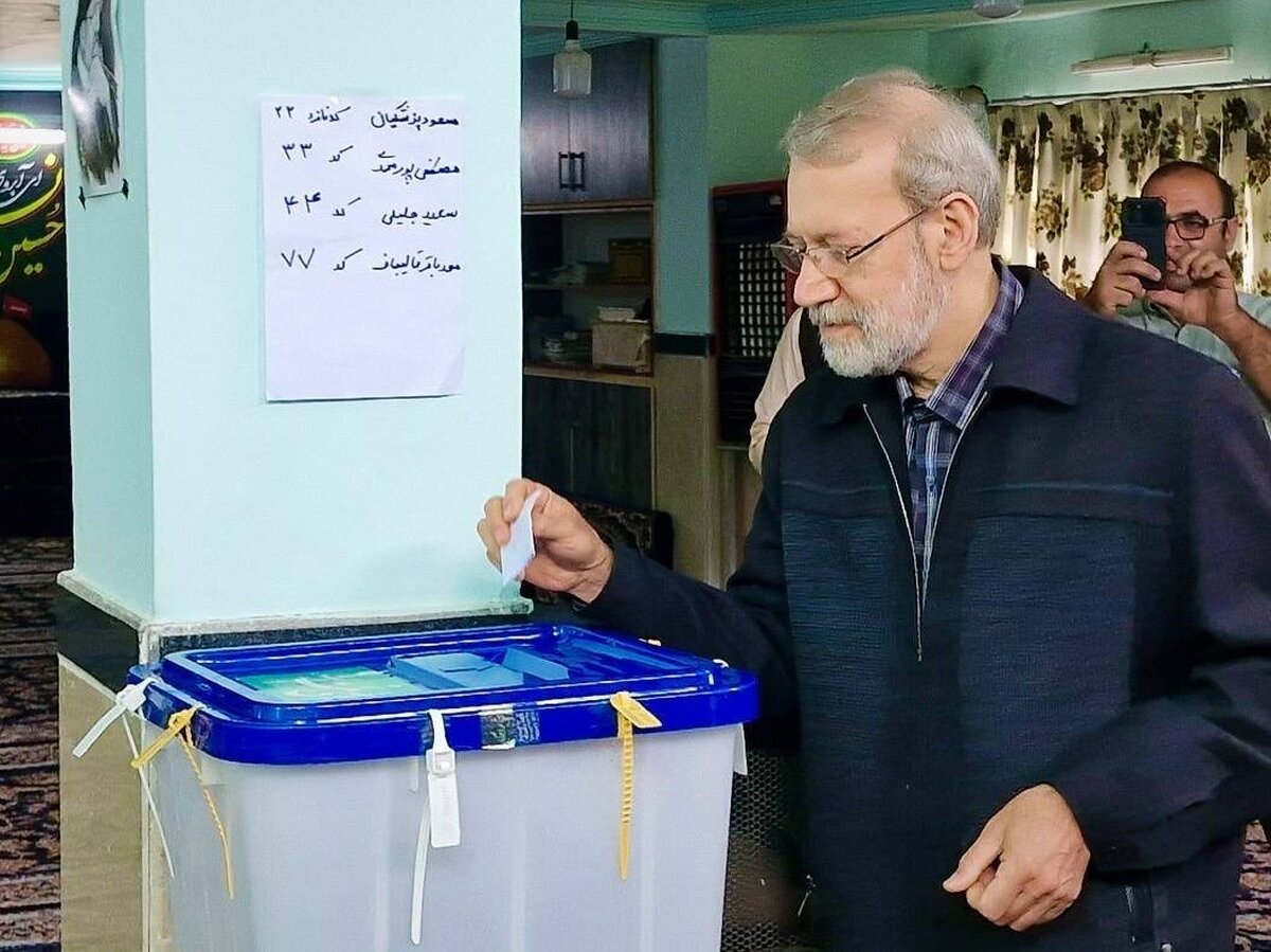 علی لاریجانی در مازندران رأی خود را به صندوق انداخت