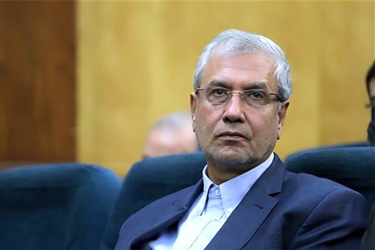 عکس خاص از رأی دادن علی ربیعی با لباس بلوچ در روستای سیل‌زده