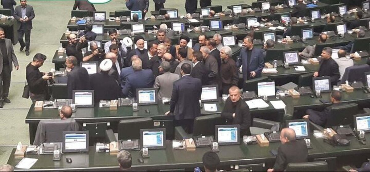 روزنامه اصولگرا: مجلس دوازدهم نباید از دولت پزشکیان انتقام بگیرد