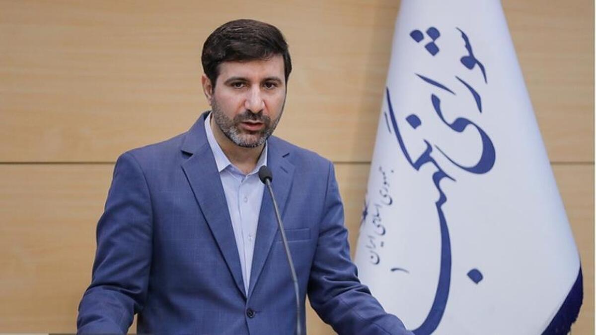سخنگوی شورای نگهبان: برخی می‌گفتند که این‌ها زیر کولر تصمیم می‌گیرند؛ حال ما چه زیر کولر تصمیم بگیریم چه کولر را خاموش کنیم، باید یاد بگیرند انتخابات رقابت و مشارکت مردم است