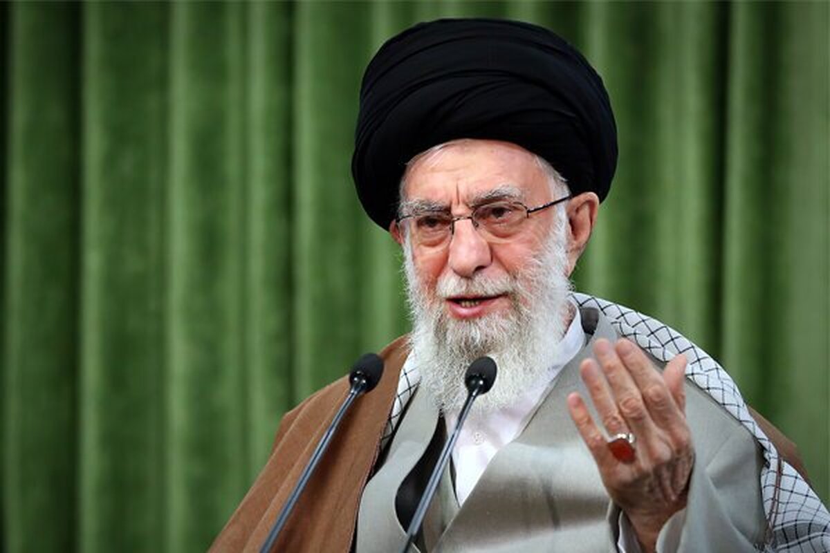 مقام معظم رهبری خطاب به اعضای دولت چهاردهم: حتماً به میان مردم و به سفر‌های استانی بروید