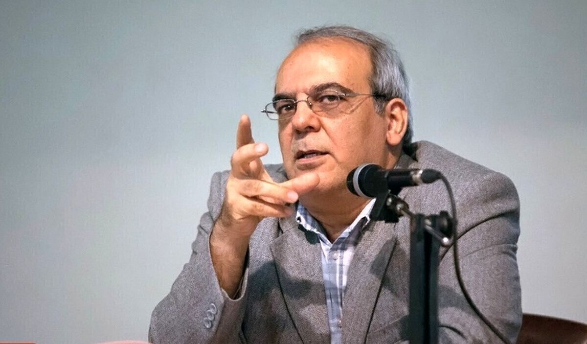 شاید قانونگذاران با کوچک‌ترین رفتار و گفتاری تحریک شهوانی شوند؛ به مردم چه ربطی دارد؟