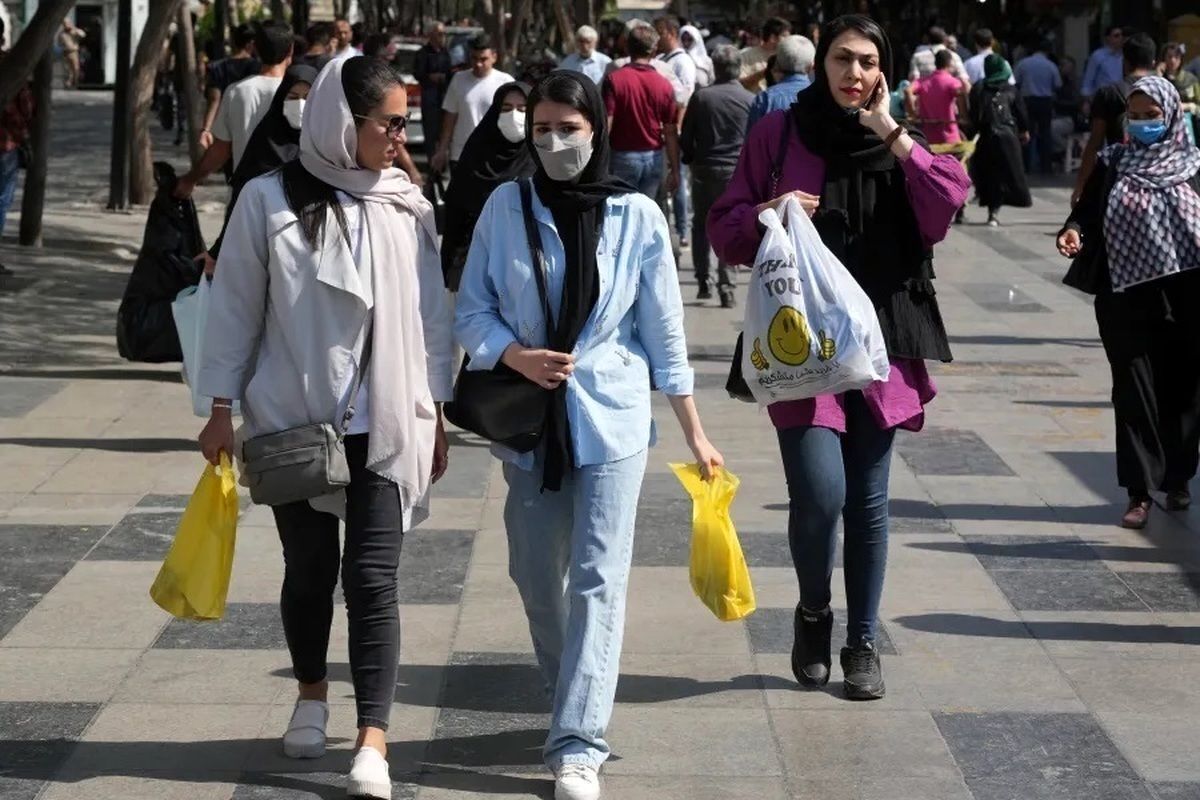 کیهان: جریان غرب‌زده سعی کرد قانون حجاب را دور بزند