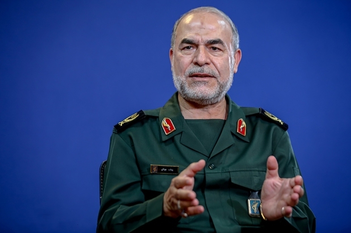 معاون سیاسی سپاه: در صورت عملی‌شدن تهدیدها، ایران در دکترین دفاعی و ماهیت برنامه هسته‌ای خودش تجدیدنظر خواهد کرد