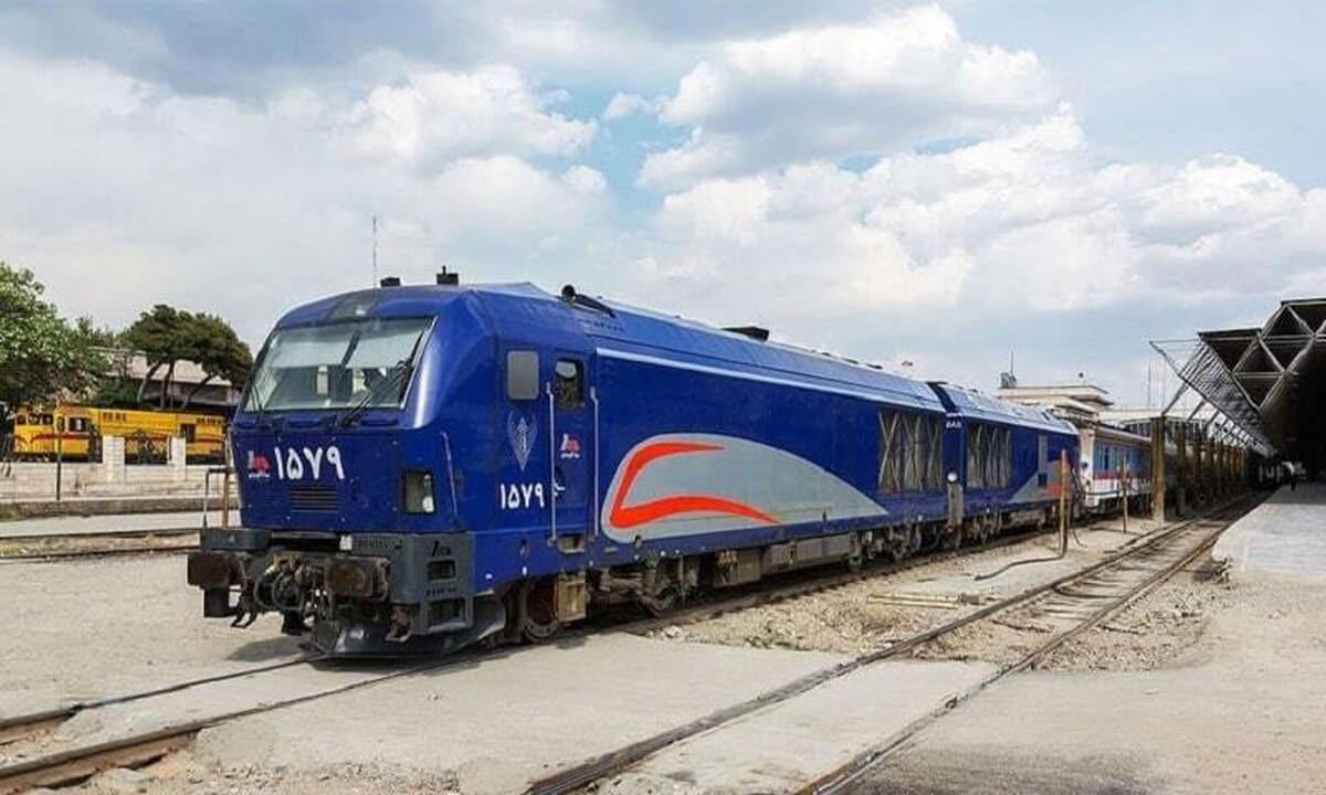 راه‌آهن: ظرفیت قطارهای خود را در مسیرهای تهران - مشهد و تهران- تبریز افزایش دادیم