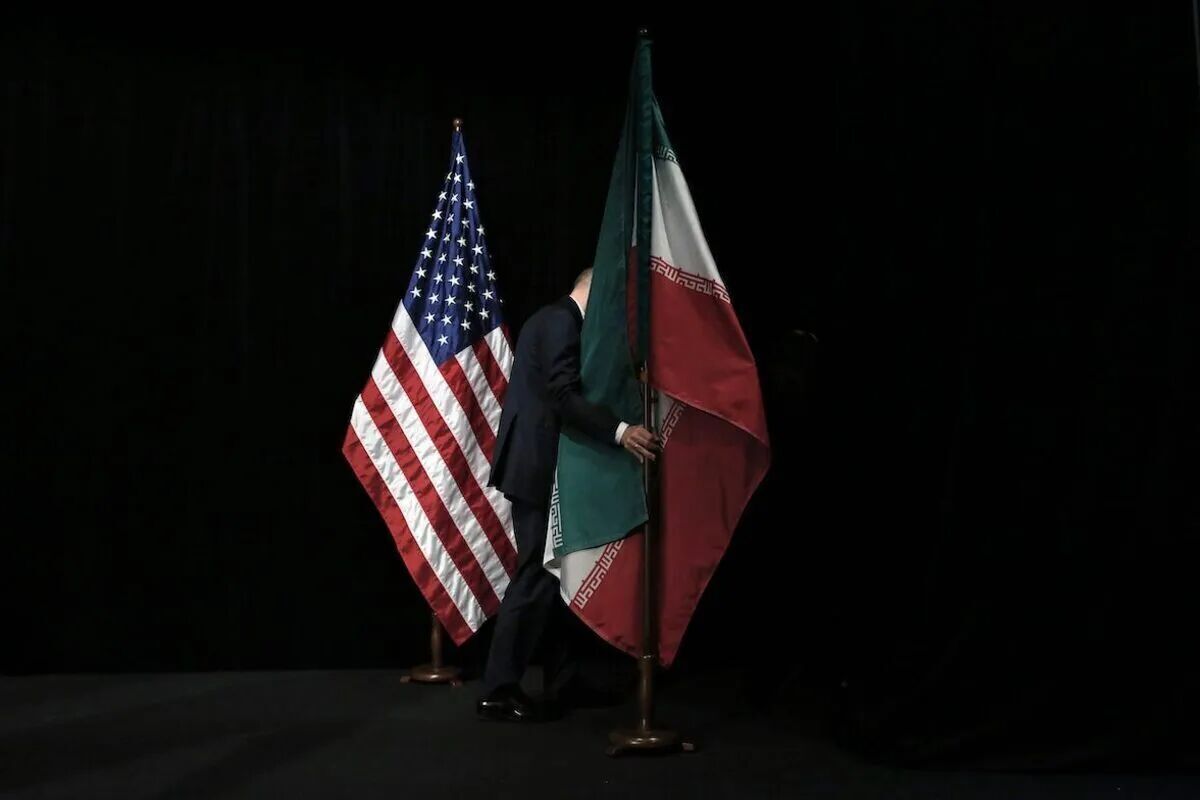 گفت‌و‌گوی هلند با عمان در مورد امکان بازگشت ایران و آمریکا به مذاکرات