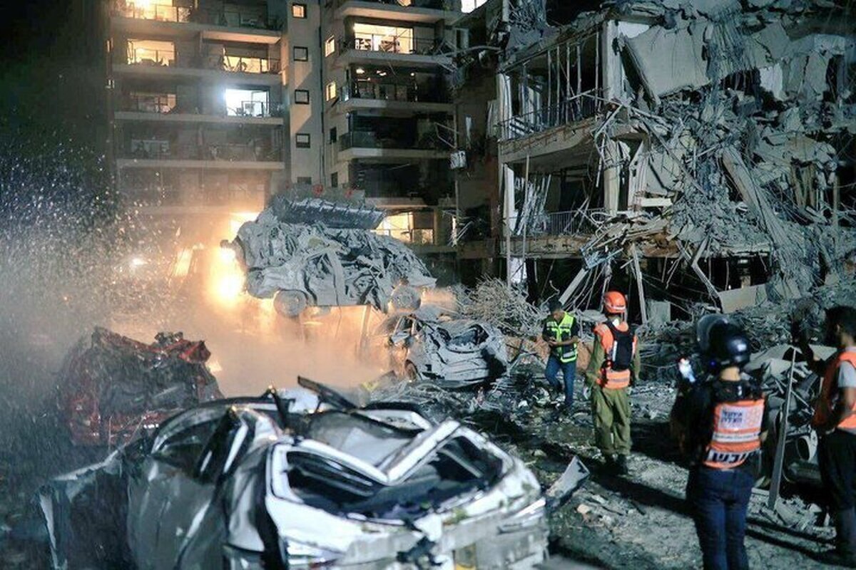 شبکه ۱۲ تلویزیون اسرائیل: ایران در ۱۵ موج حمله، ۳۸۰ موشک بالستیک به اسرائیل شلیک کرده