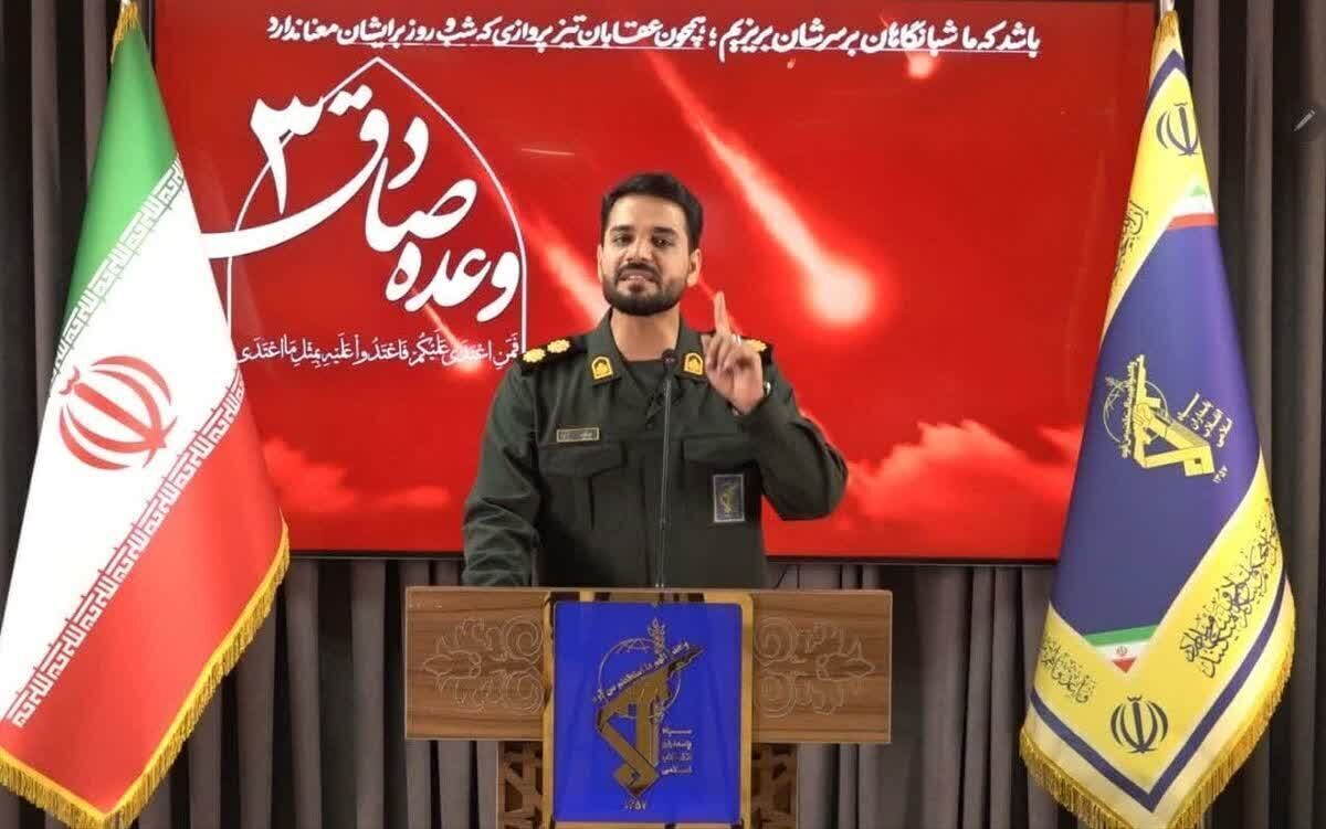سخنگوی عملیات وعده صادق ۳:‌ به آسمان اسرائیل تسلط کامل یافته‌ایم | موشک‌های مانورپذیر فتاح از سپر دفاع موشکی دشمن عبور کردند
