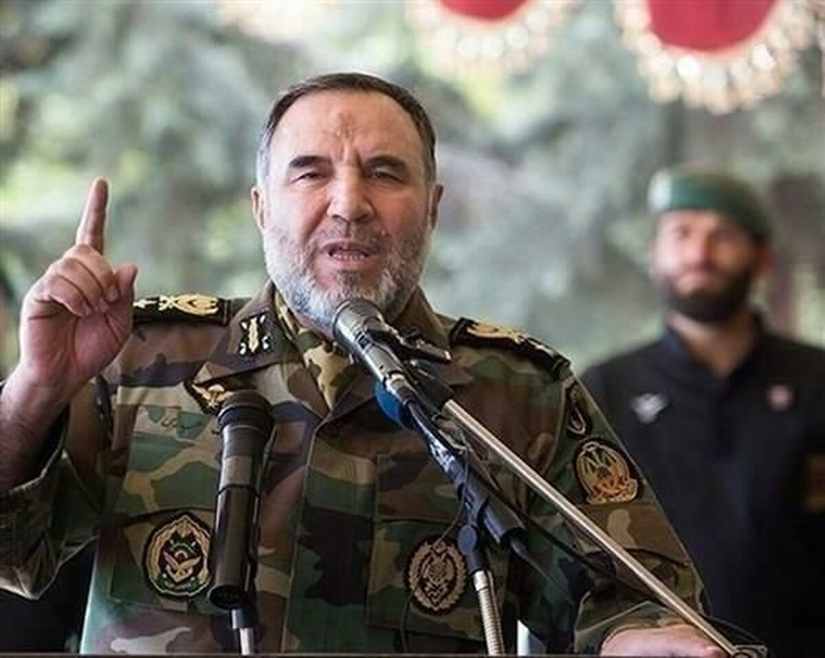فرمانده نیروی زمینی ارتش: دستانمان واقعاً روی ماشه است