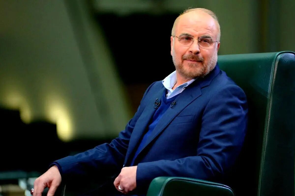 پیامک می‌دهند و رسماً می‌گویند به قالیباف رأی ندهید، چون مسبب وضع موجود است