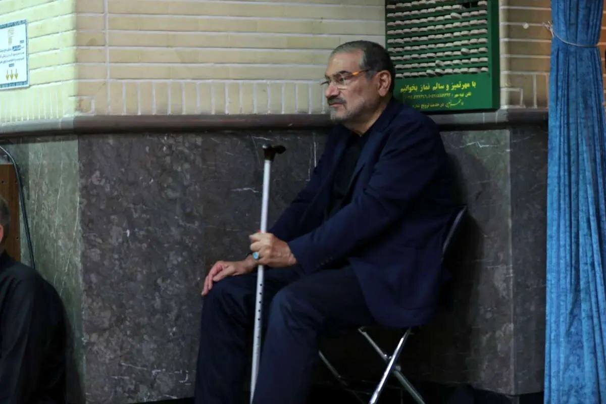 عکسی از علی شمخانی در مراسم عزاداری روز عاشورا