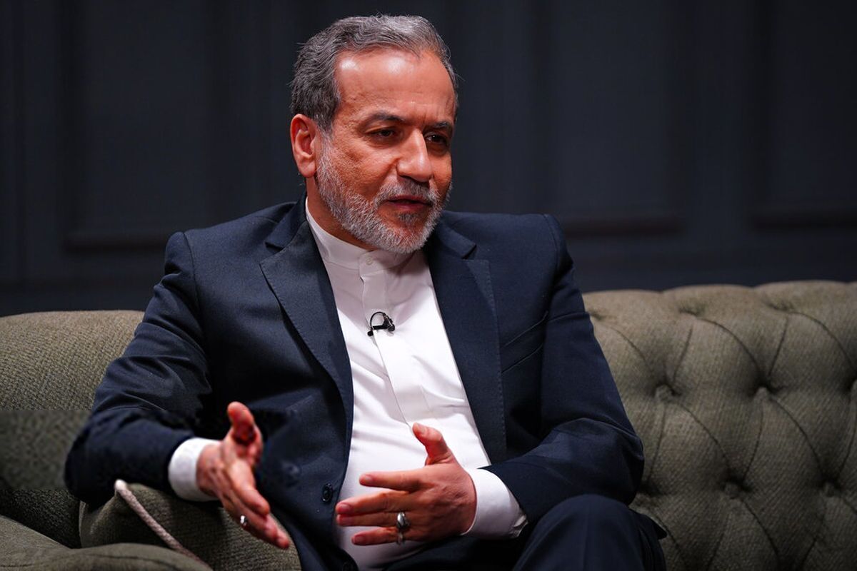 عراقچی:  اگر آمریکایی‌ها خواهان بازگشت به دیپلماسی هستند، اول باید تهاجم متوقف شود | اینکه چگونه وارد دیپلماسی می‌شویم، موضوع بعدی است