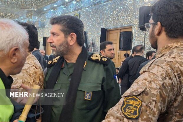 عکس؛ فرمانده سپاه تهران در مراسم خاکسپاری سردار سلامی