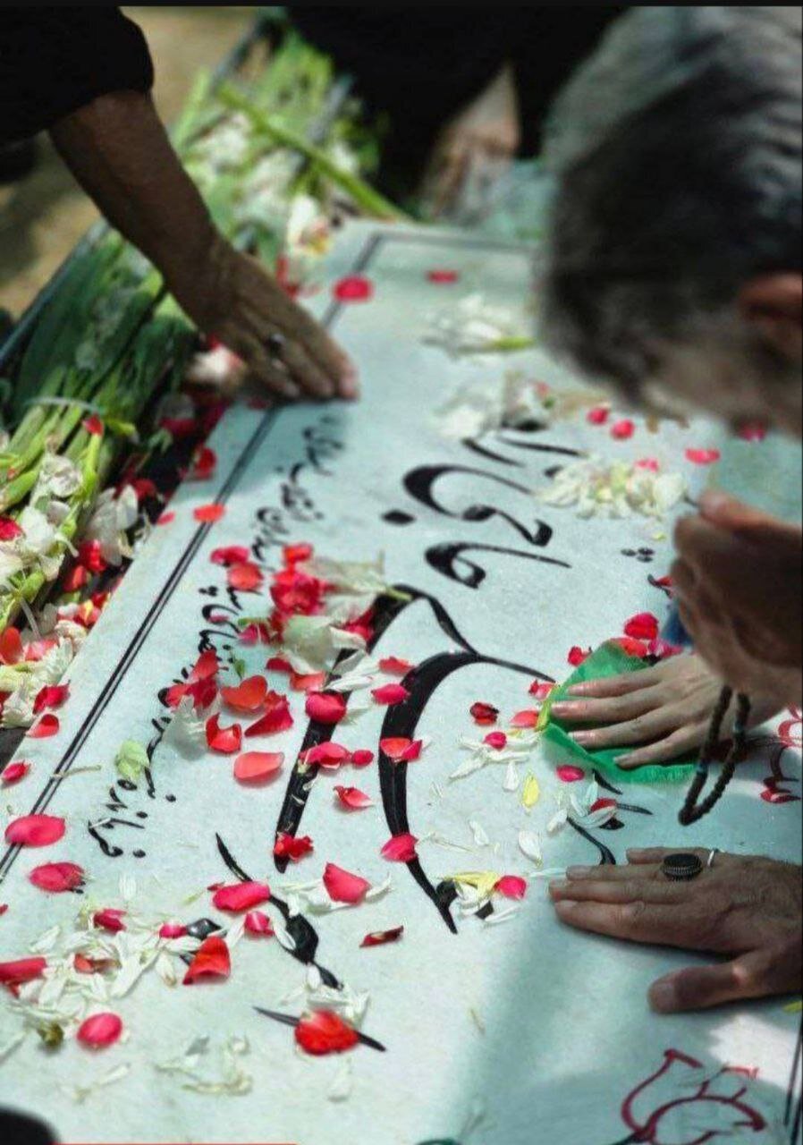 نخستین عکس از مزار سردار شهید حاجی‌زاده