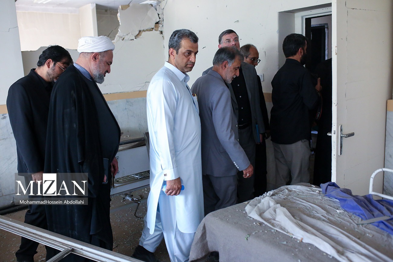تصاویری از بازدید جمعی از نمایندگان مجلس از زندان اوین