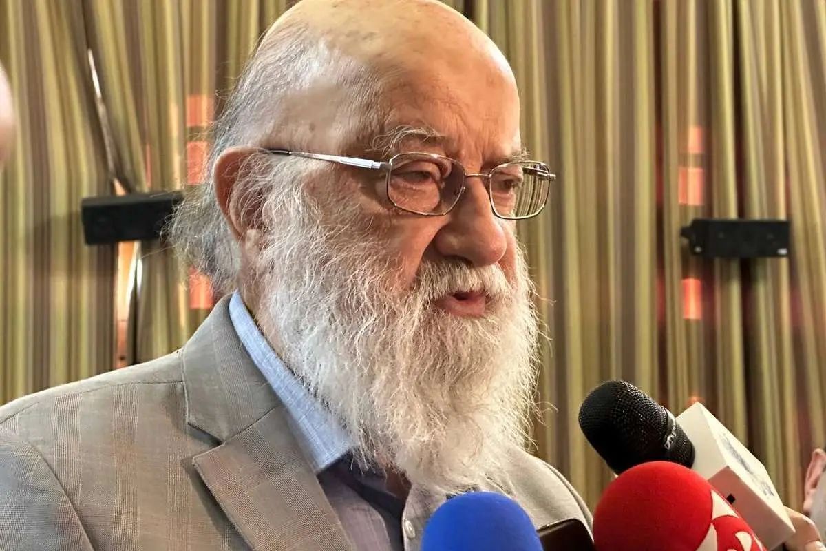 چمران: پناهگاه باید در مکان درست ساخته شود تا موشک‌ها عبور نکنند | الان بمب‌ها فرق کرده؛ بمب‌‌های یک تُنی ساختند تا ۳۵ متر نفوذ می‌کند