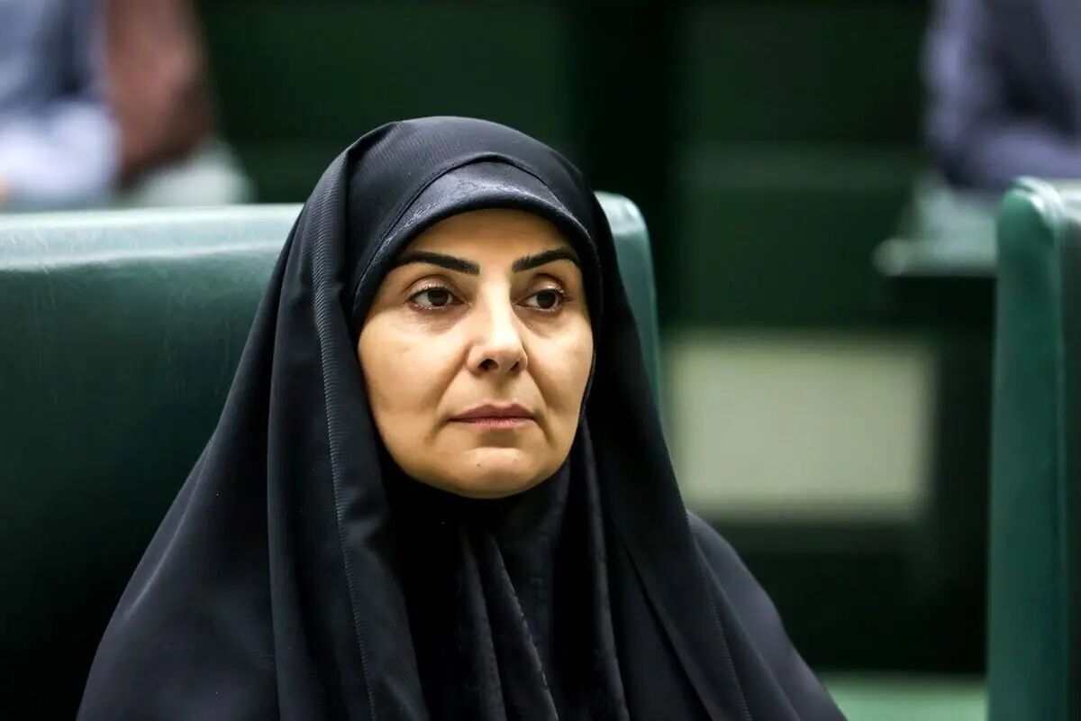 تعریف و تمجید رسانه برادر داماد مرحوم رئیسی از فرزانه صادق