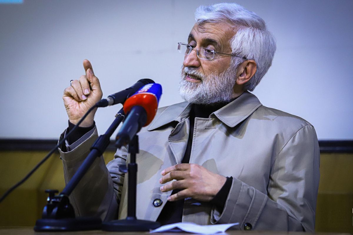 جلیلی:  بنی‌اسرائیل پس از پیروزی بر فرعون و در غیاب پیامبرشان، گوساله‌پرست شدند؛ امروز هم عده‌ای مجدد حرف از مذاکره می‌زنند