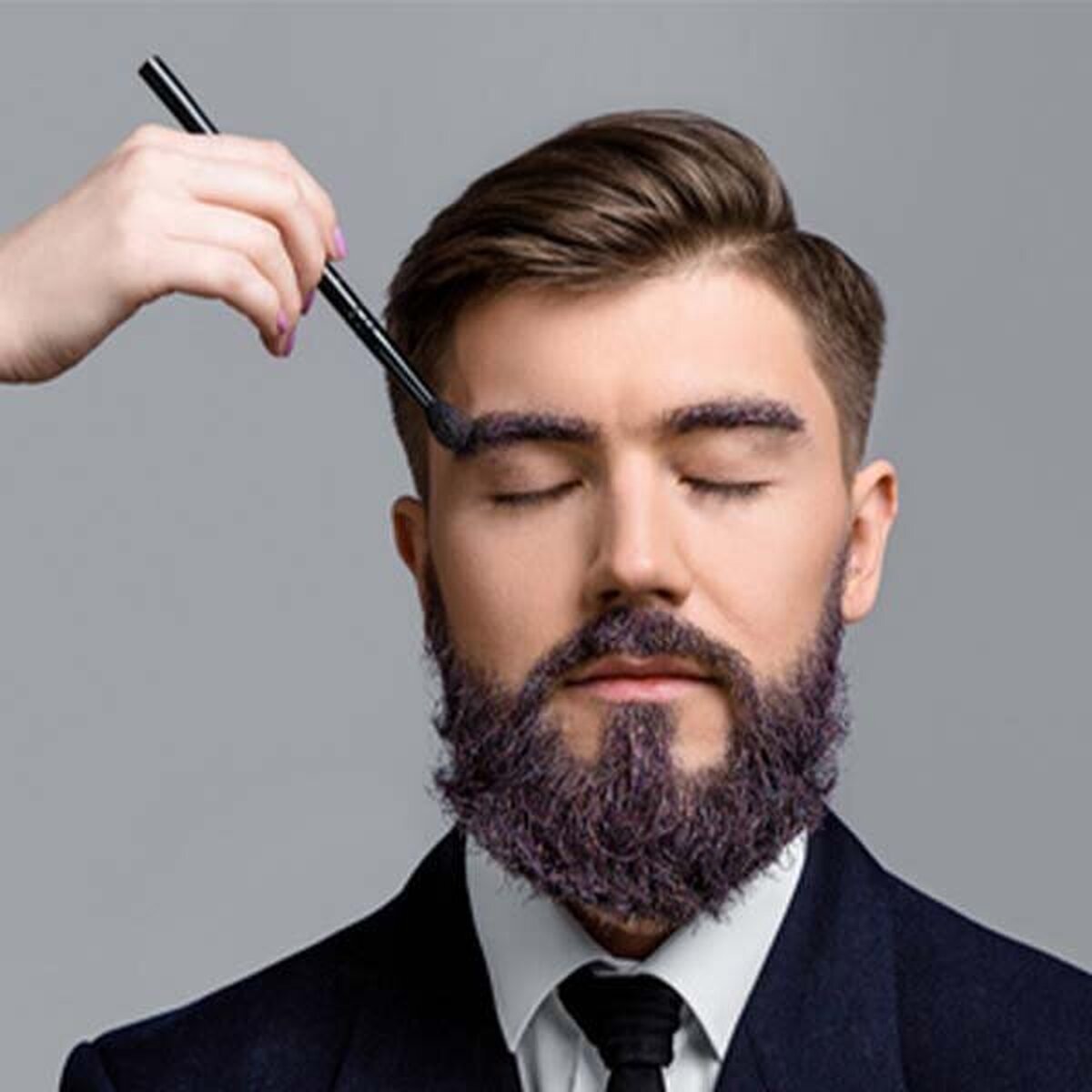 سیبیلوهای بزک‌شده؛ مردان چرا به امور زیبایی تا این حد علاقه‌مند شدند؟