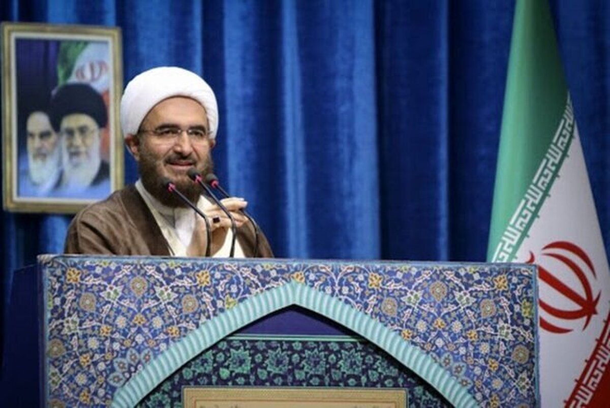 امام جمعه موقت تهران: دشمن بر گسل‌های قومی، مذهبی، سیاسی و نسلی طمع دارد