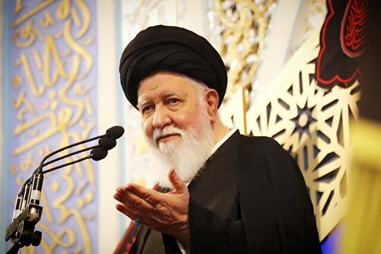 علم الهدی: تهدیدهای آمریکا نمی‌تواند جلوی پیشرفت مردم ایران را بگیرد