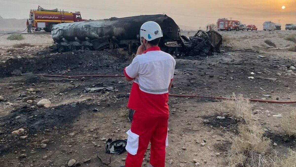 فوت ۲ نفر بر اثر آتش‌سوزی نفتکش در این جاده