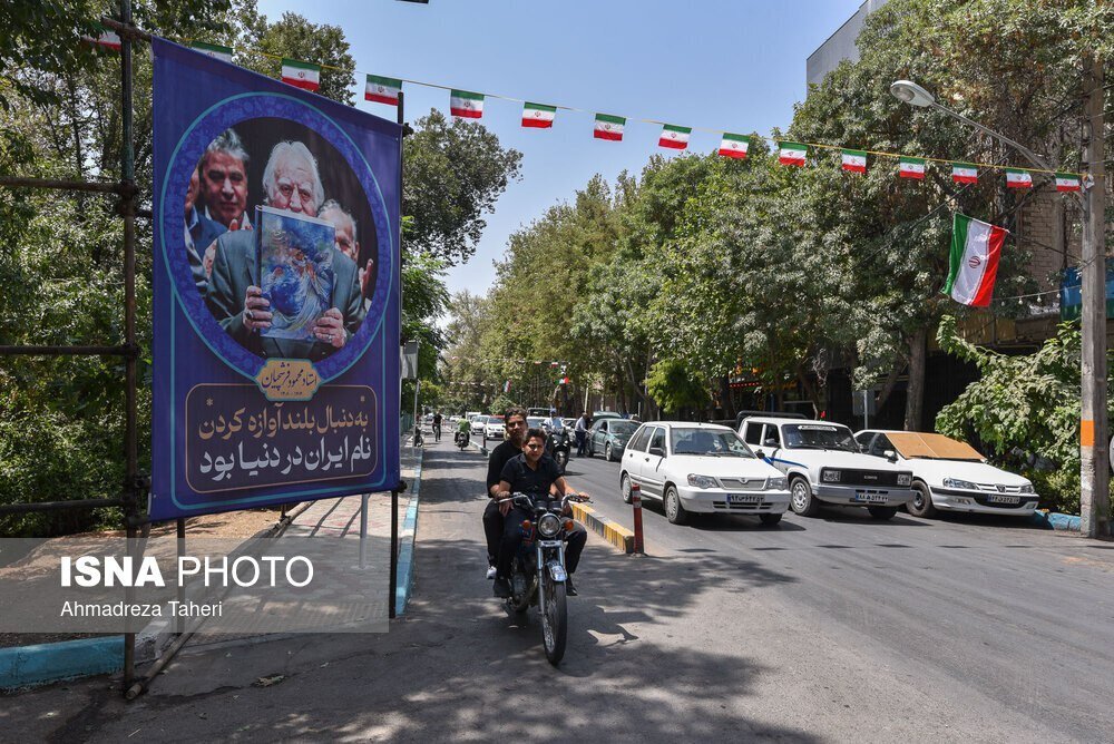 تصاویر؛ آماده‌سازی آرامگاه استاد فرشچیان