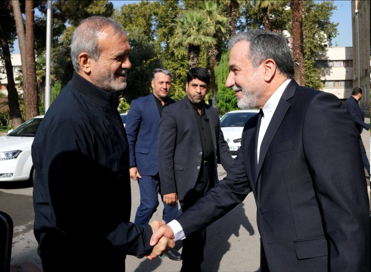 پزشکیان: در جنگ ۱۲ روزه، حتی کسانی که معترض بودند، اگر همراهی نکردند، حرفی هم نزدند | در مقابل جامعه مسئول هستیم