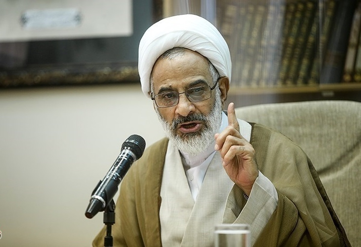 شهید می‌دهیم؛ هرگز اجازه نخواهیم داد که دست دشمنان‌ به ولی فقیه‌مان برسد