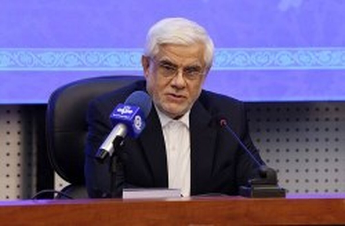معاون اول رئیس جمهور در نشست هم اندیشی با فعالان اقتصادی، مسئولان و مدیران جزیره کیش:
یکی از مهم‌ترین اولویت‌های مناطق آزاد، توسعه همکاری‌های اقتصادی با کشورهای همسایه است