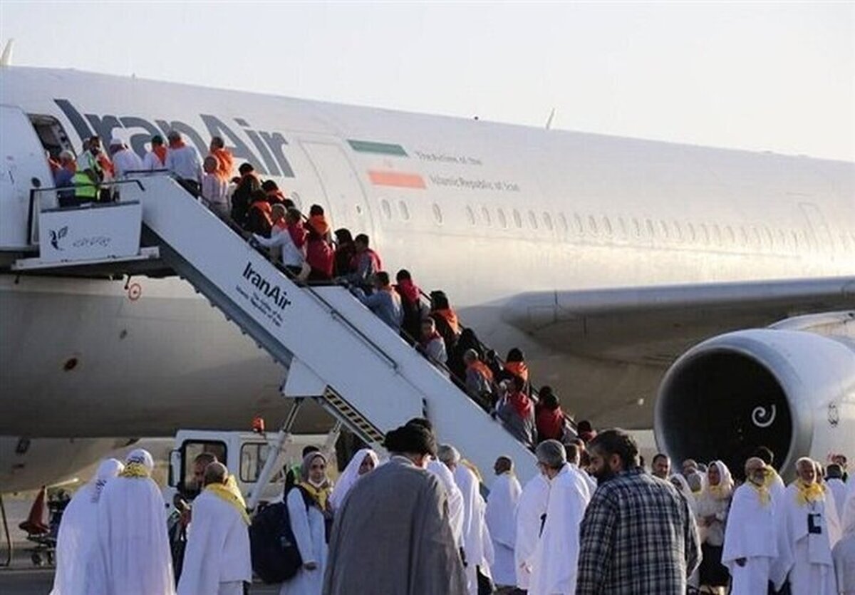 پرواز زائران عمره آغاز شد