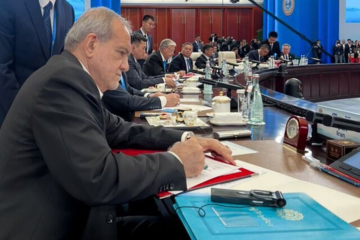 امضای اسناد اجلاس سران شانگهای توسط پزشکیان
