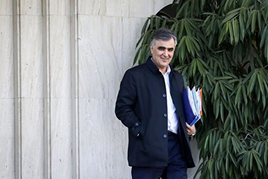 پاسخ فرزین به شایعات اخیر درباره ناتوانی کشور در مدیریت بازار ارز و کالا
