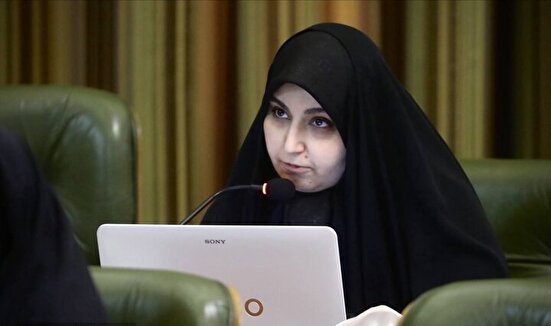 ویدیو؛ افشاگری نرجس سلیمانی درباره فروش کالای نو شهرداری تهران به‌ عنوان دست دوم