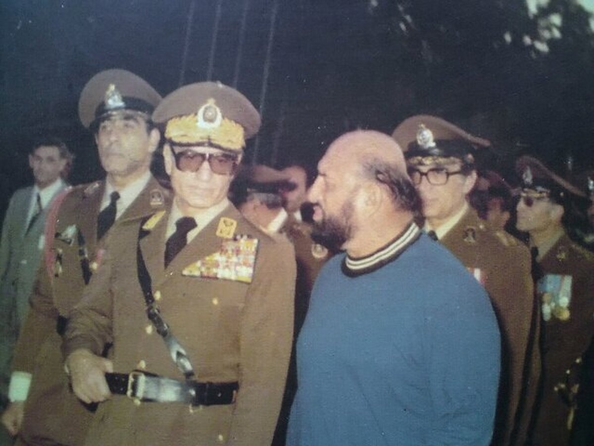 در جلسه بین مقامات سفارت شوروی و آمریکا در مورد آینده محمدرضاشاه چه گذشت؟