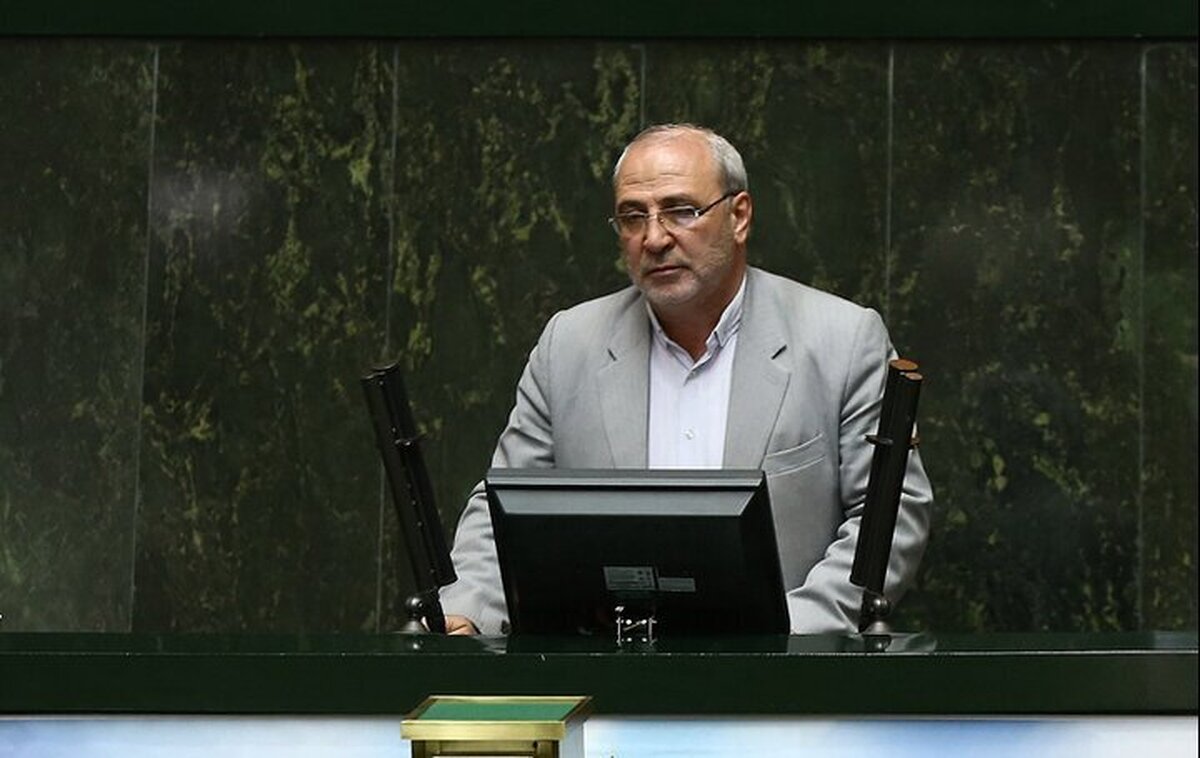 هشدار حاجی‌دلیگانی، نماینده مجلس به عراقچی: اگر در سفر به مصر خطایی کنی، استیضاح و دادگاهی‌ات می‌کنیم