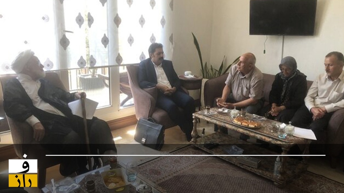 بازگشت کروبی به جایگاه سنتی کروبی!