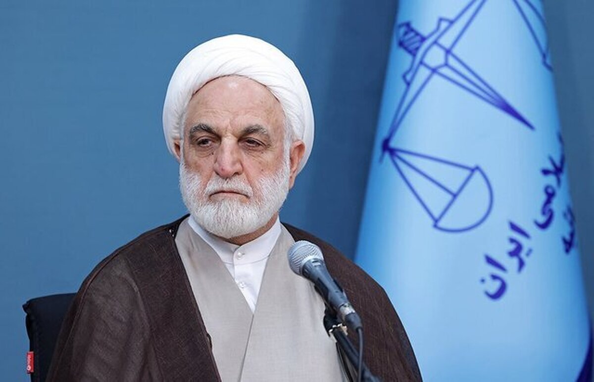 در جنگ روایت‌ها نباید نقاط ضعف را برجسته و بزرگنمایی کرد؛ این امر به معنای نادیده گرفتن نواقص نیست
