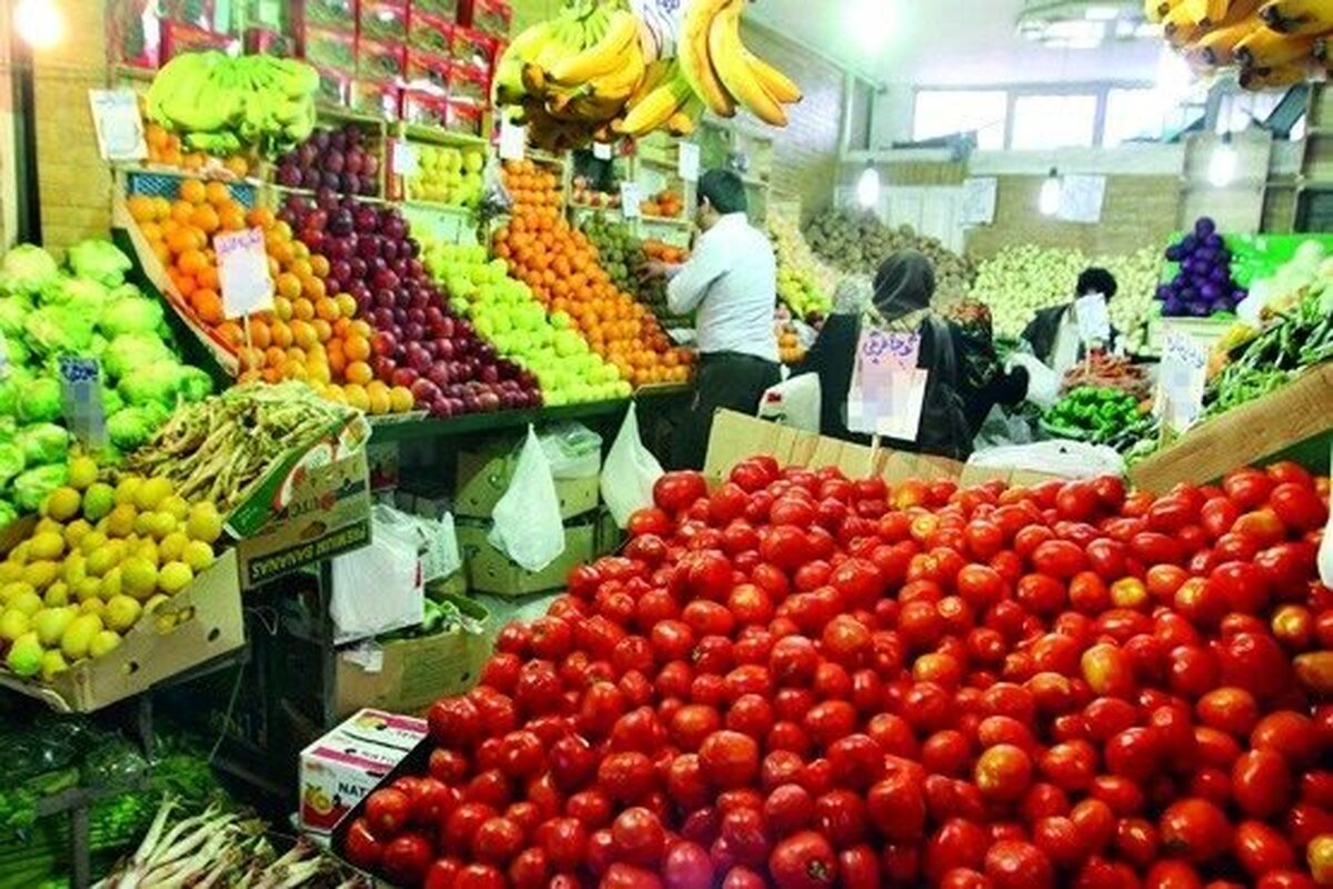 فروش میوه ۵۰هزارتومانی به قیمت ۲۰۰هزار تومان در میوه‌فروشی‌های تهران